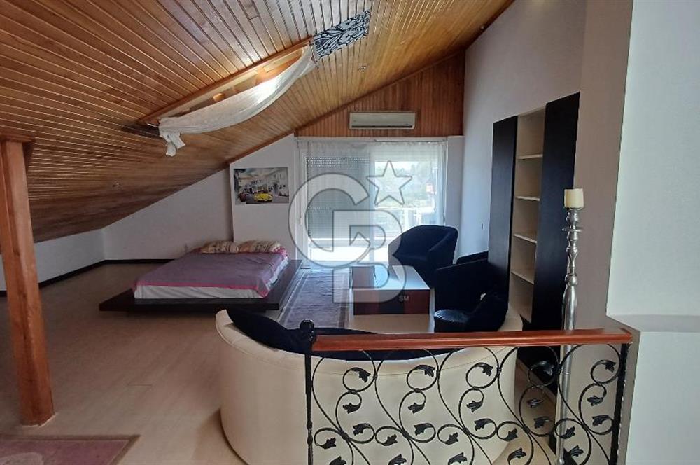 GÜZELOBA'DA MUHTEŞEM TRİPLEX KİRALIK VİLLA