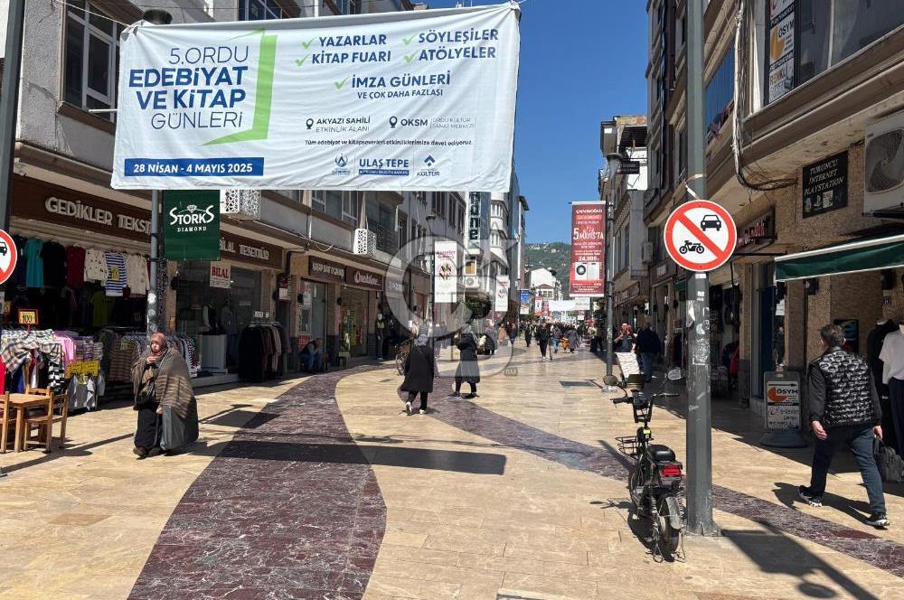 ŞEHRİN EN İŞLEK CADDESİNDE KÖŞEBAŞI KONUMUNDA SATILIK İŞYERİ