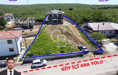 Kandırada Ana Yol Üzeri Satılık 1800m² Arsa İçinde Satılık Villa