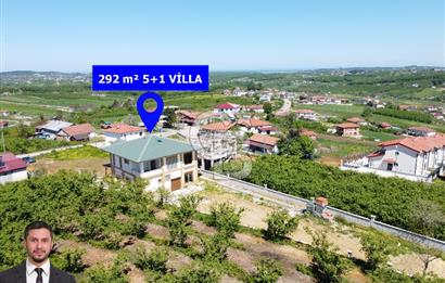 Kandırada Ana Yol Üzeri Satılık 1800m² Arsa İçinde Satılık Villa