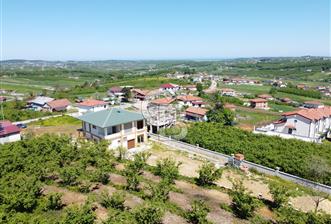 Kandırada Ana Yol Üzeri Satılık 1800m² Arsa İçinde Satılık Villa