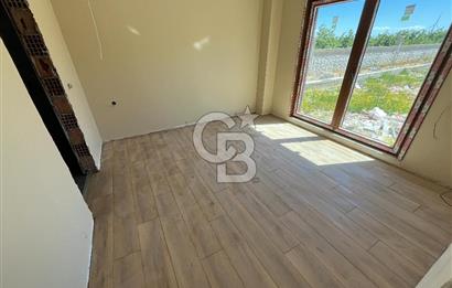 Kandırada Ana Yol Üzeri Satılık 1800m² Arsa İçinde Satılık Villa