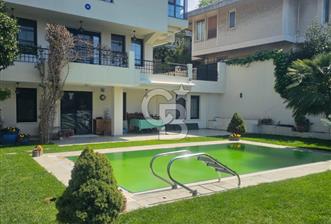 DRAGOS'TA DENİZ MANZARALI 500 M2 HAVUZLU,BAHÇELİ 8+2 VİLLA