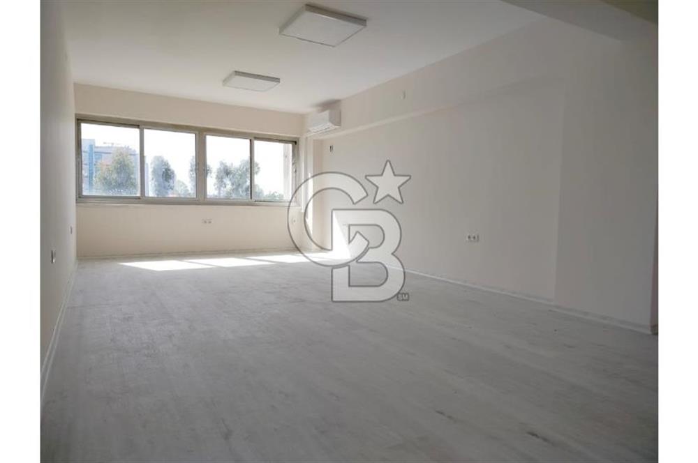 ADLİYE VE STADYUM METROYA YAKIN, FATİH CADDESİ'NDE BAKIMLI 3+1 OFİS
