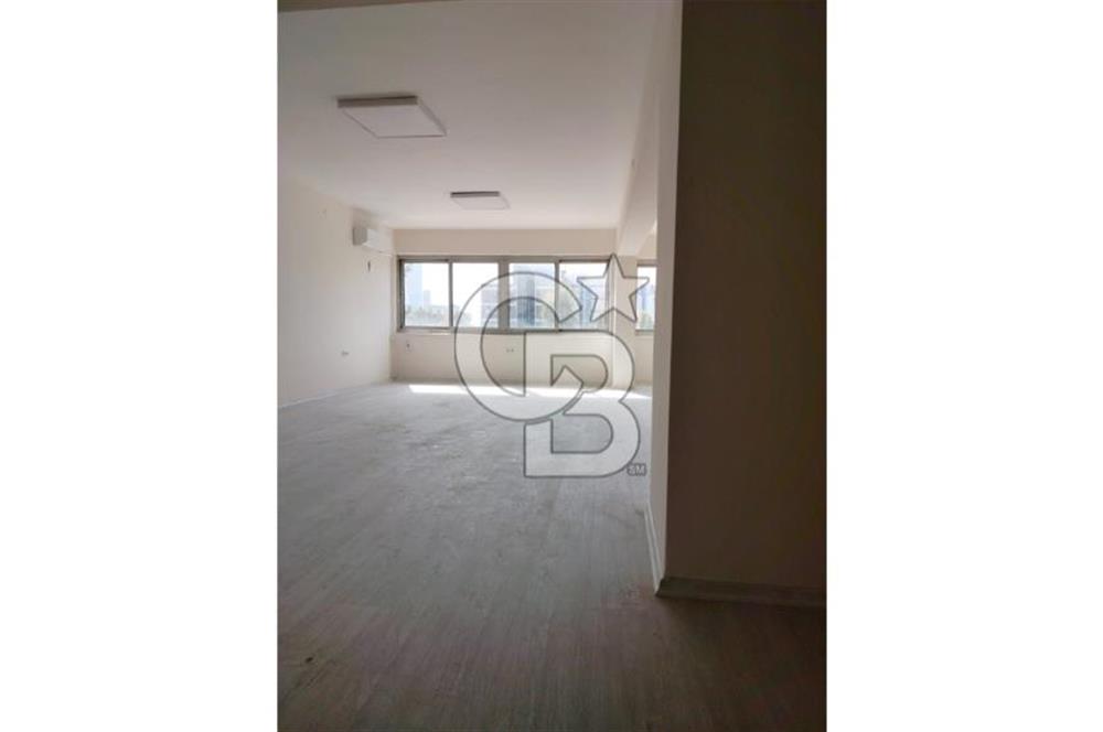 ADLİYE VE STADYUM METROYA YAKIN, FATİH CADDESİ'NDE BAKIMLI 3+1 OFİS