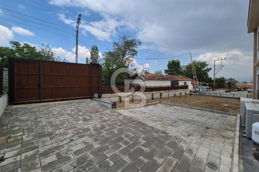 CB OFİSTEN DOĞANIN İÇİNDE MODERN VİLLA