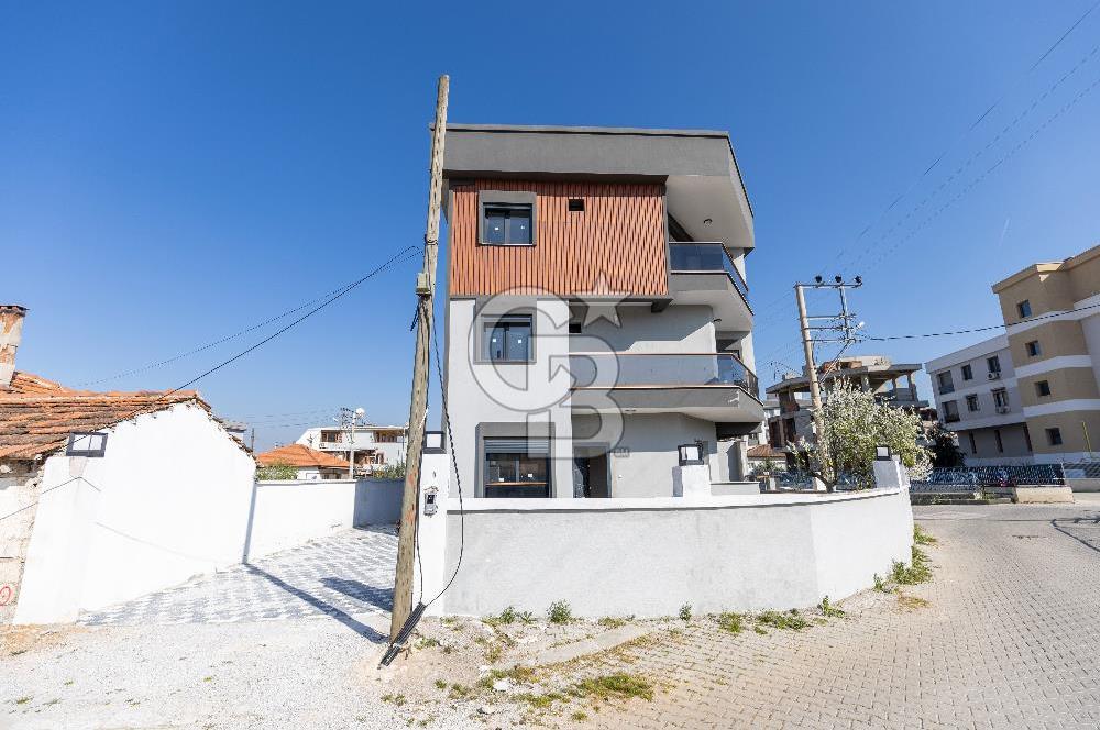 MENDERES CB POYRAZ'DAN GÖRECE'DE MUHTEŞEM KONUMDA MÜSTAKİL VİLLA