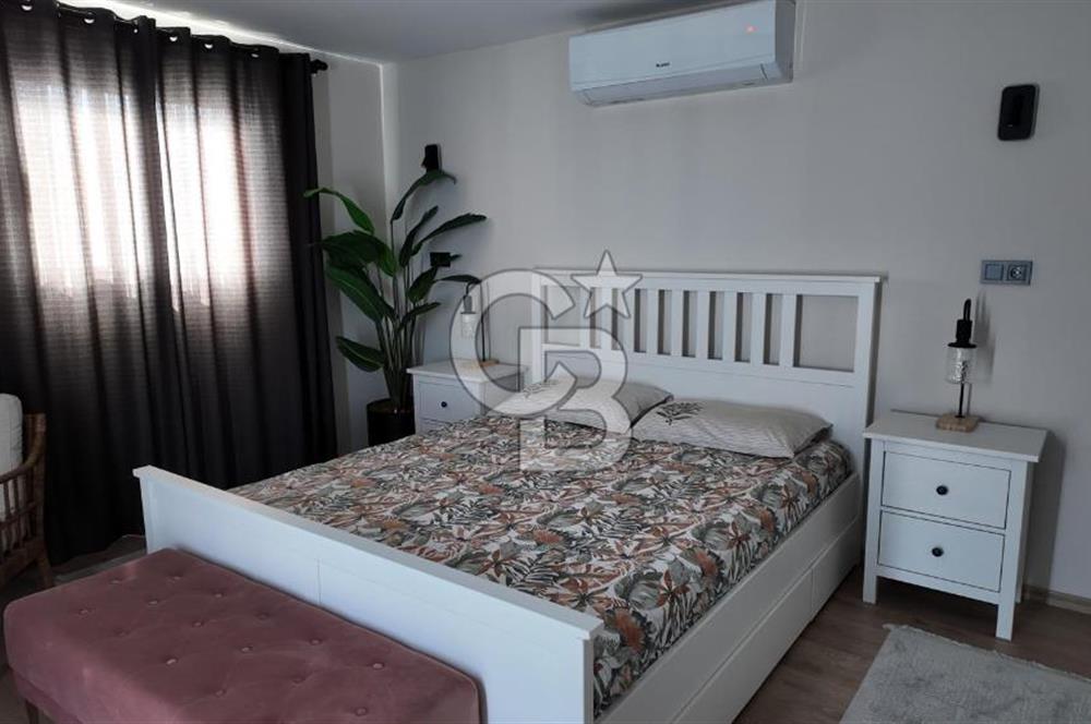 Ramsa Port Çandarlı'da Deniz Manzaralı Satılık 4+1 Eşyalı Villa