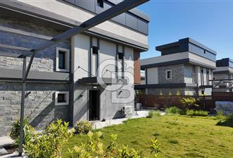 Ramsa Port Çandarlı'da Deniz Manzaralı Satılık 4+1 Eşyalı Villa