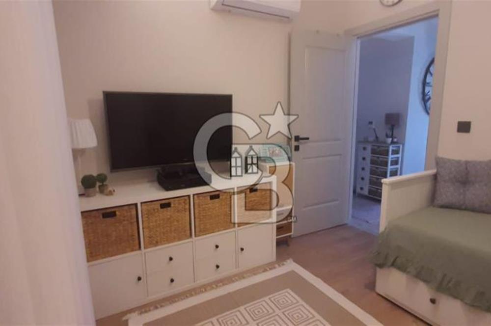 Ramsa Port Çandarlı'da Deniz Manzaralı Satılık 4+1 Eşyalı Villa
