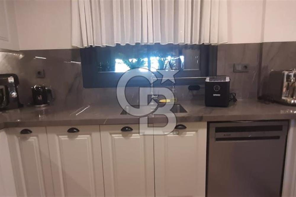Ramsa Port Çandarlı'da Deniz Manzaralı Satılık 4+1 Eşyalı Villa