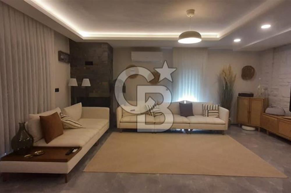 Ramsa Port Çandarlı'da Deniz Manzaralı Satılık 4+1 Eşyalı Villa
