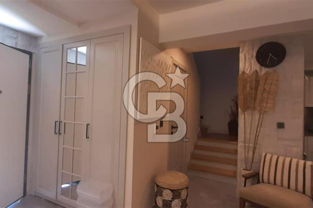 Ramsa Port Çandarlı'da Deniz Manzaralı Satılık 4+1 Eşyalı Villa
