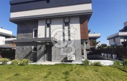 Ramsa Port Çandarlı'da Deniz Manzaralı Satılık 4+1 Eşyalı Villa