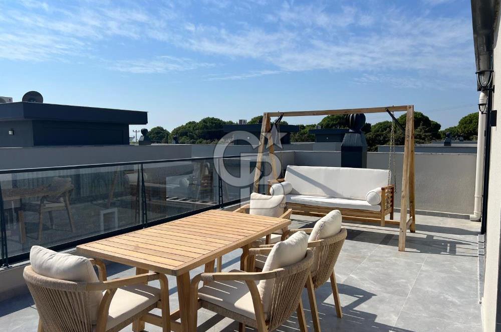 Ramsa Port Çandarlı'da Deniz Manzaralı Satılık 4+1 Eşyalı Villa