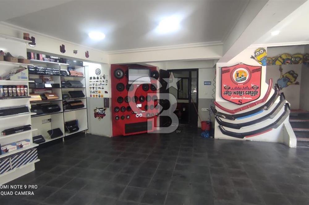 Buca Kozağaç Cadde Üzeri Köşe Konumlu Satılık DÜkkan