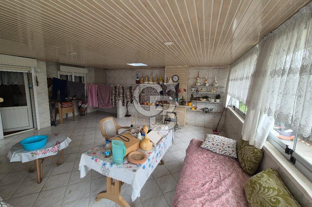 GÜZELYURT'TA SİTE İÇERİSİNDE BAHÇELİ TERASLI SATILIK TRİPLEKS