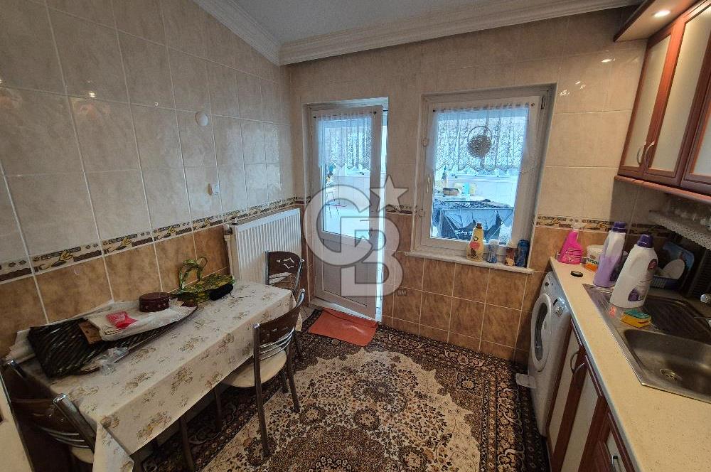 GÜZELYURT'TA SİTE İÇERİSİNDE BAHÇELİ TERASLI SATILIK TRİPLEKS