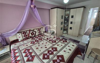 GÜZELYURT'TA SİTE İÇERİSİNDE BAHÇELİ TERASLI SATILIK TRİPLEKS