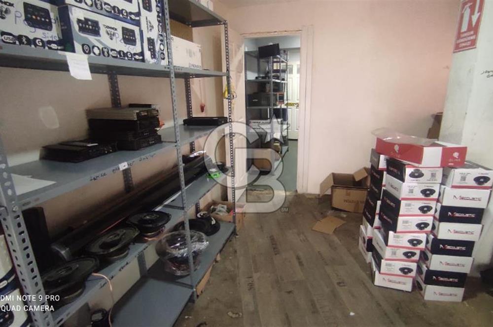 Buca Kozağaç Cadde Üzeri Köşe Konumlu Satılık DÜkkan