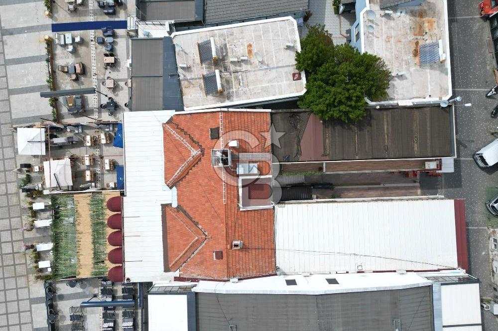 ALTINOLUK KORDONDA 2 DÜKKAN 2 ADET LÜKS DAİRE SATILIK