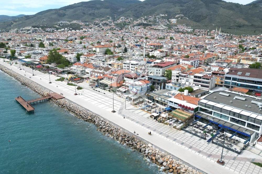 ALTINOLUK KORDONDA 2 DÜKKAN 2 ADET LÜKS DAİRE SATILIK