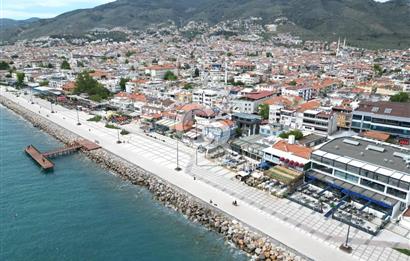 ALTINOLUK KORDONDA 2 DÜKKAN 2 ADET LÜKS DAİRE SATILIK