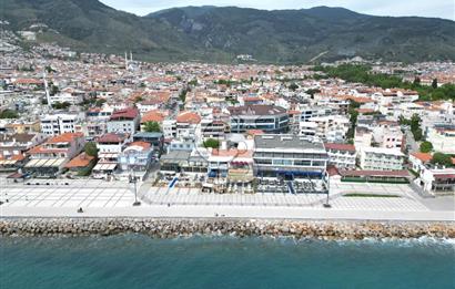 ALTINOLUK KORDONDA 2 DÜKKAN 2 ADET LÜKS DAİRE SATILIK