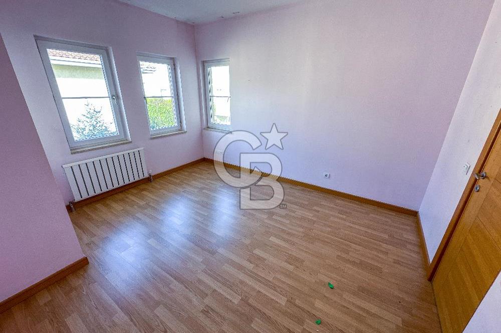 Bahçeşehir Gül Adası D Bloklarda Satılık 3+1 Daire