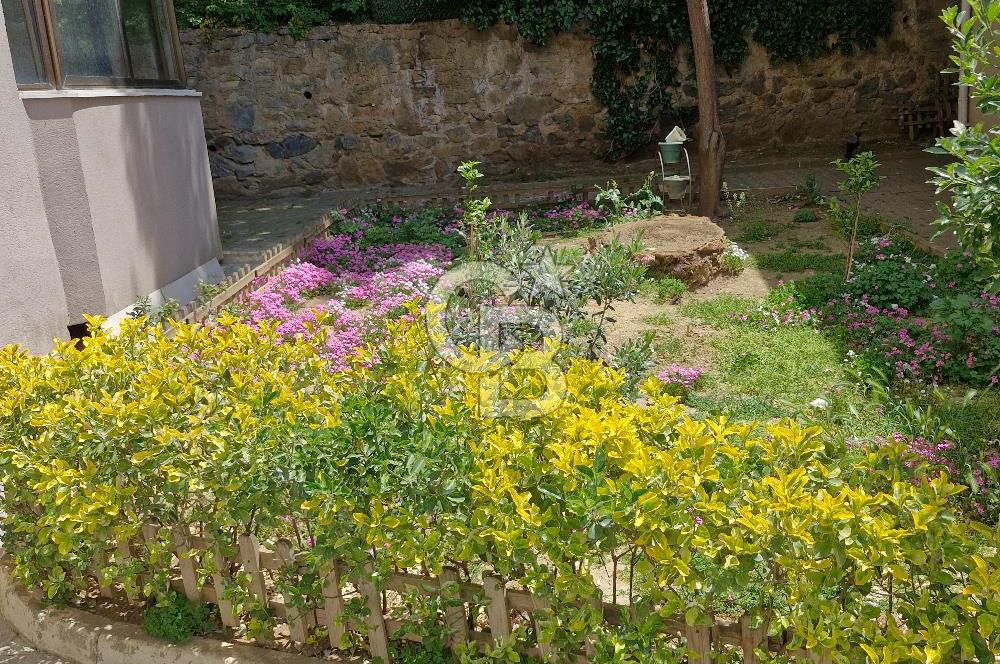 Göztepede eşyalı arakat 3+1 kiralık daire