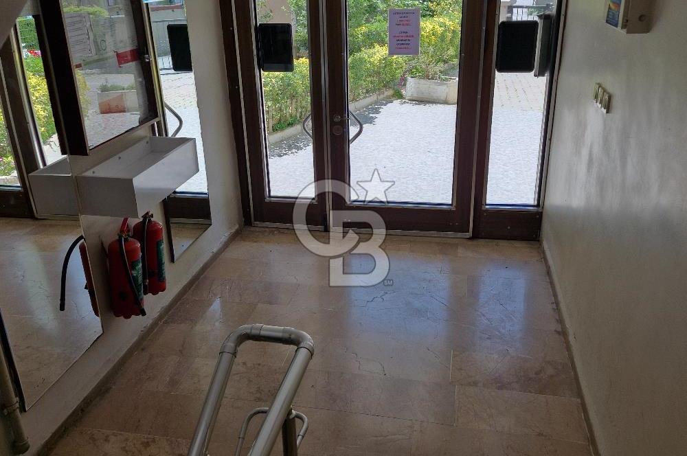 Göztepede eşyalı arakat 3+1 kiralık daire
