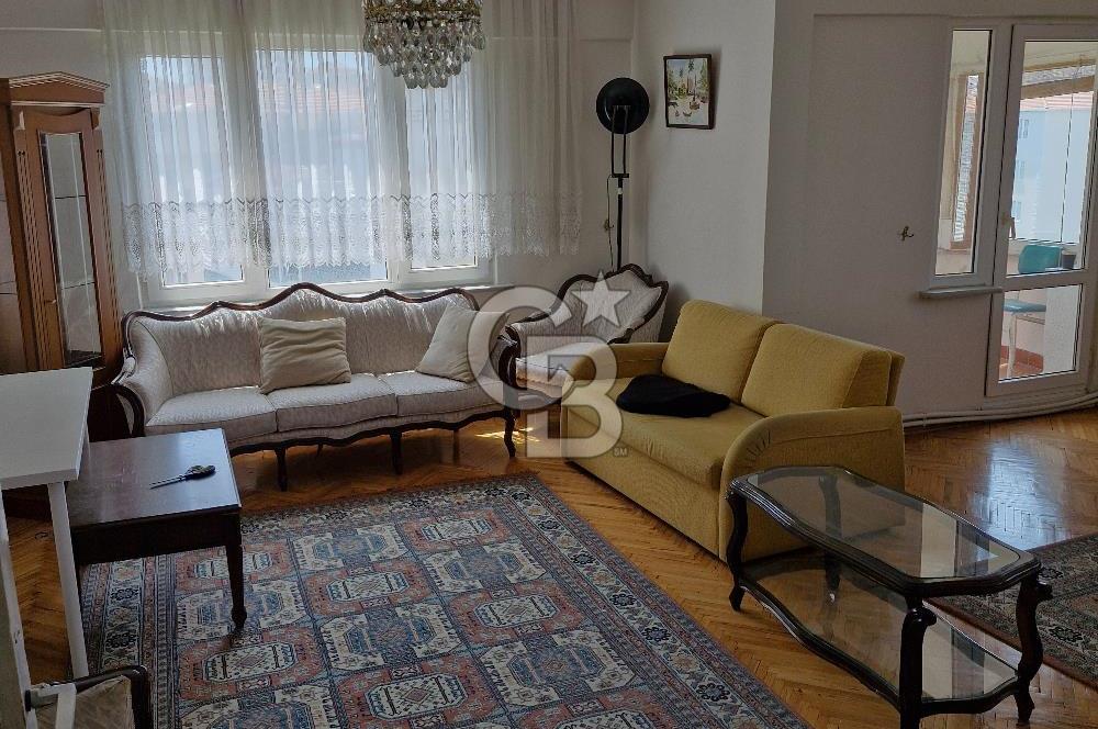 Göztepede eşyalı arakat 3+1 kiralık daire