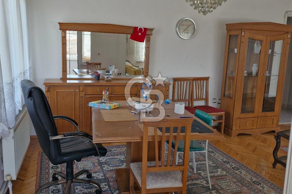 Göztepede eşyalı arakat 3+1 kiralık daire