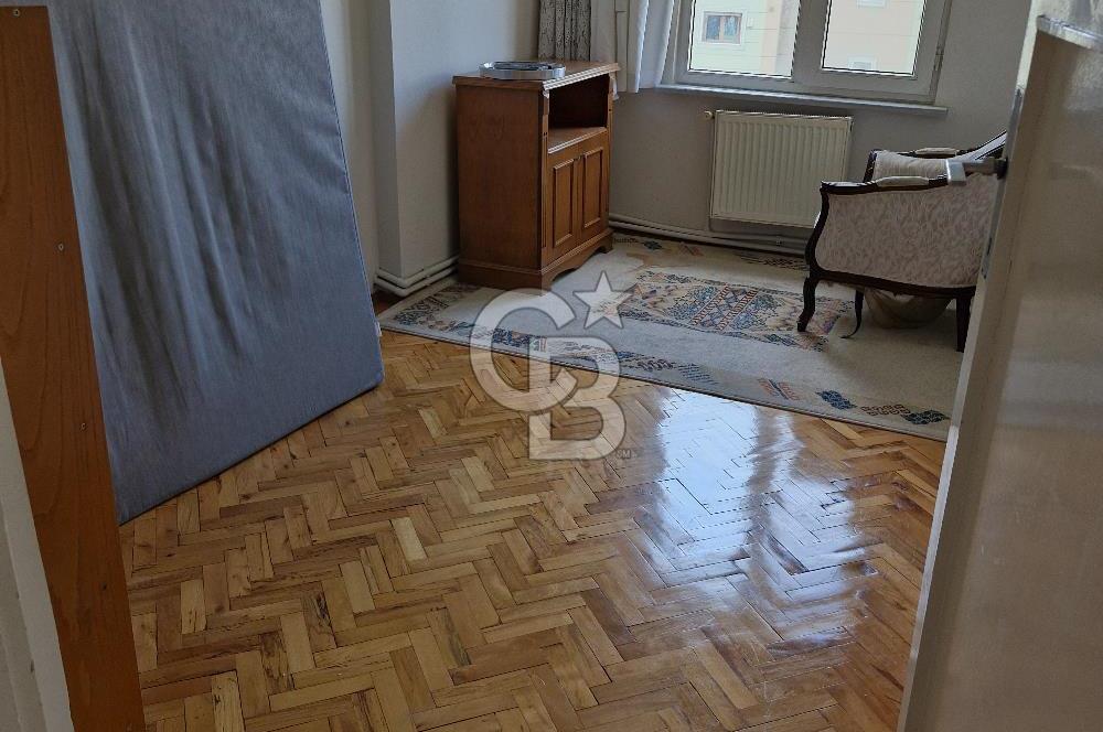 Göztepede eşyalı arakat 3+1 kiralık daire