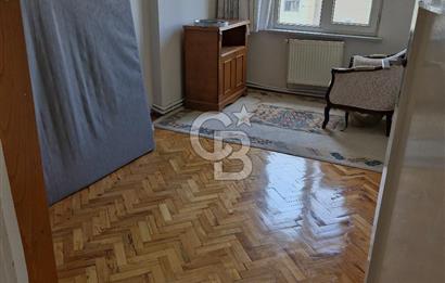 Göztepede eşyalı arakat 3+1 kiralık daire
