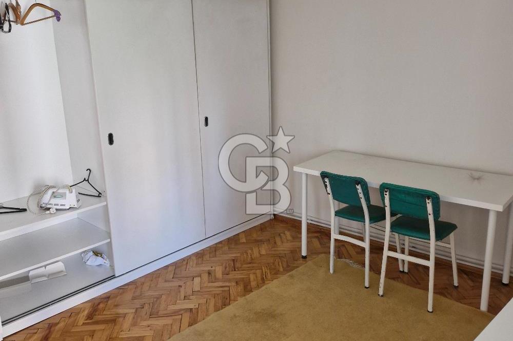 Göztepede eşyalı arakat 3+1 kiralık daire