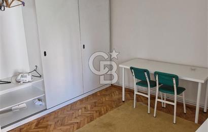 Göztepede eşyalı arakat 3+1 kiralık daire