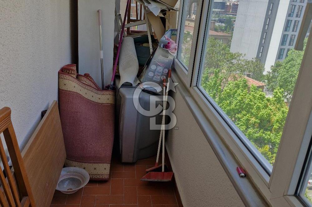 Göztepede eşyalı arakat 3+1 kiralık daire