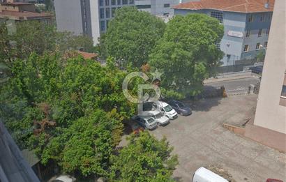Göztepede eşyalı arakat 3+1 kiralık daire