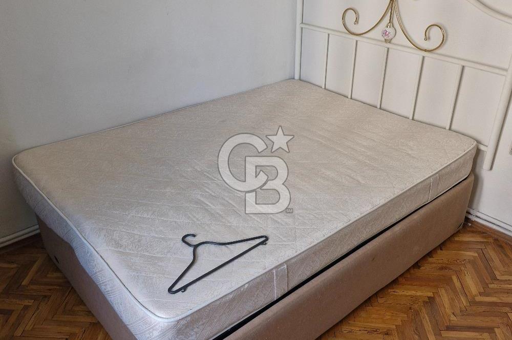 Göztepede eşyalı arakat 3+1 kiralık daire