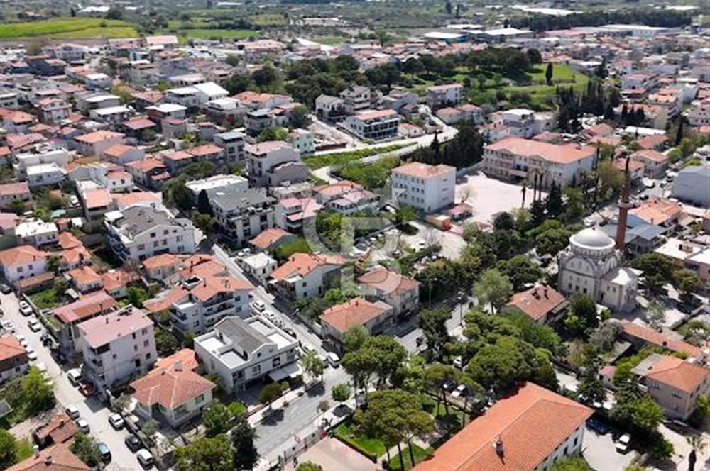 URLA SIRA MAHALLESİ'NDE SATILIK DÜKKAN VE DAİRE