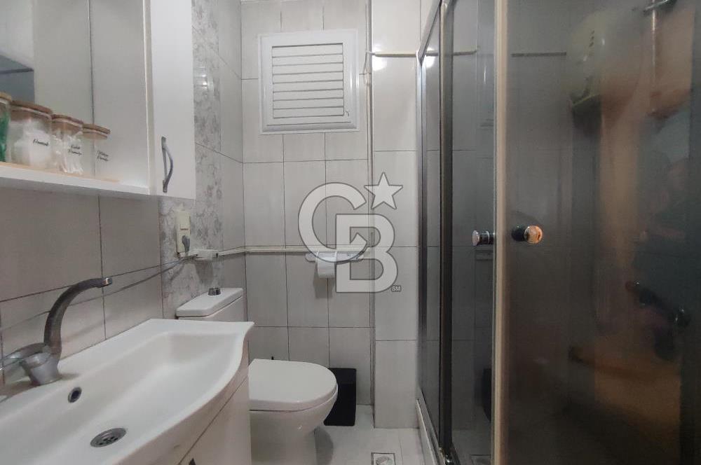 Gömeç Merkezde Satılık 1+1 Geniş Daire 