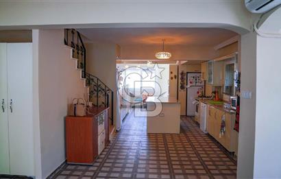 Çeşme Alaçatı' da Satılık Havuzlu Müstakil Villa 