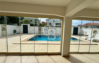 Çeşme Alaçatı' da Satılık Havuzlu Müstakil Villa 