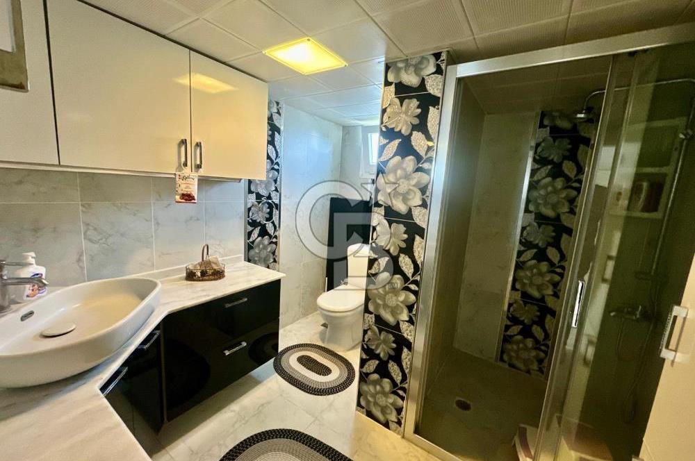 Çeşme Alaçatı' da Satılık Havuzlu Müstakil Villa 