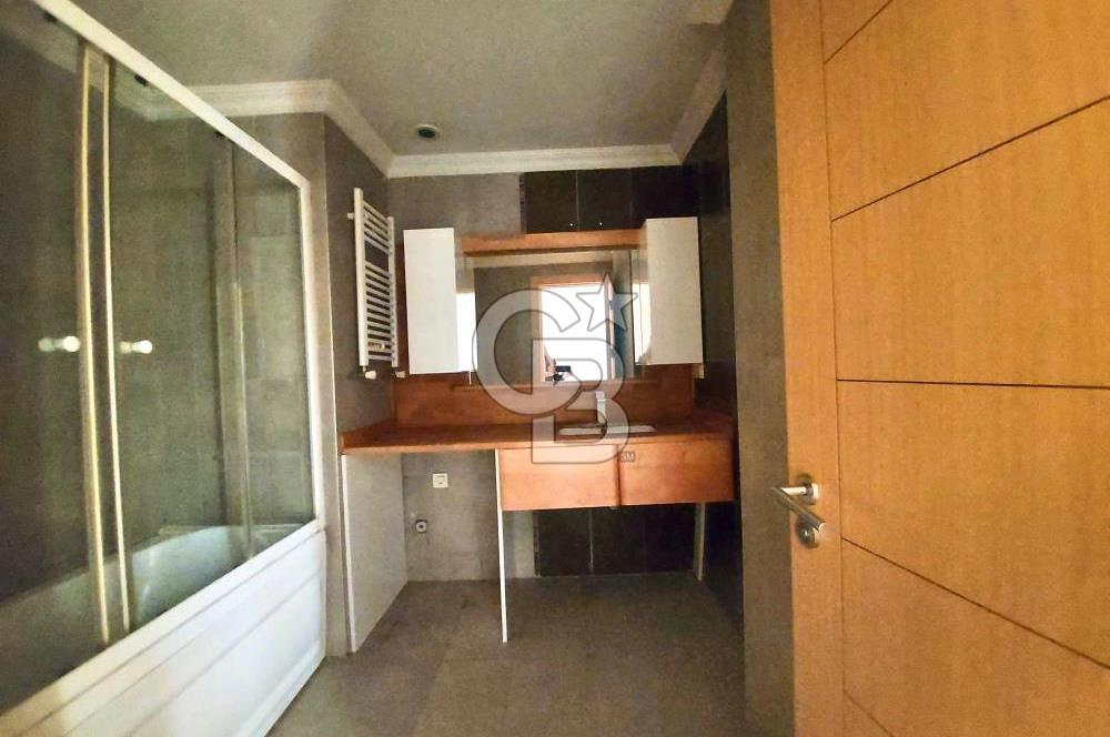 ŞERİFALİ TATLISUDA HAVUZLU GÜVENLİKLİ SİTEDE 2+1 SATILIK DAİRE