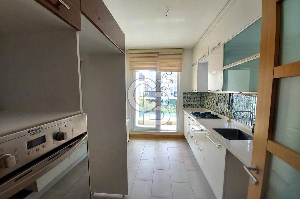 ŞERİFALİ TATLISUDA HAVUZLU GÜVENLİKLİ SİTEDE 2+1 SATILIK DAİRE