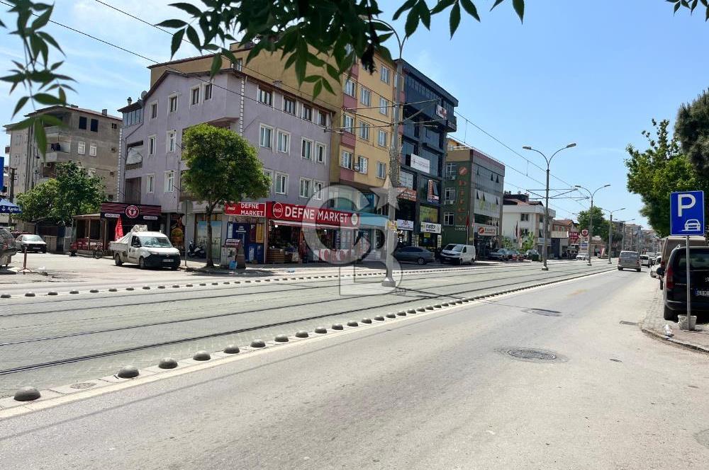 YENİŞEHİR MAHALLESİNDE ÇİFT YOLA CEPHE MÜSTAKİL SATILIK BİNA