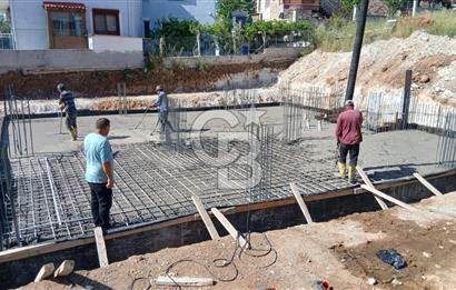 izmir Foça Bağarası'nda Lüks 3+1 Bahçe Dubleks