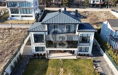 GÖLBAŞI GÜZELYALI SATILIK LÜKS 7+2 VİLLA MOGAN GÖLÜ MANZARALI
